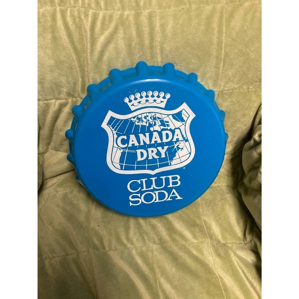 Canada Dry Club Soda Bottle Cap Sign Made of Plastic